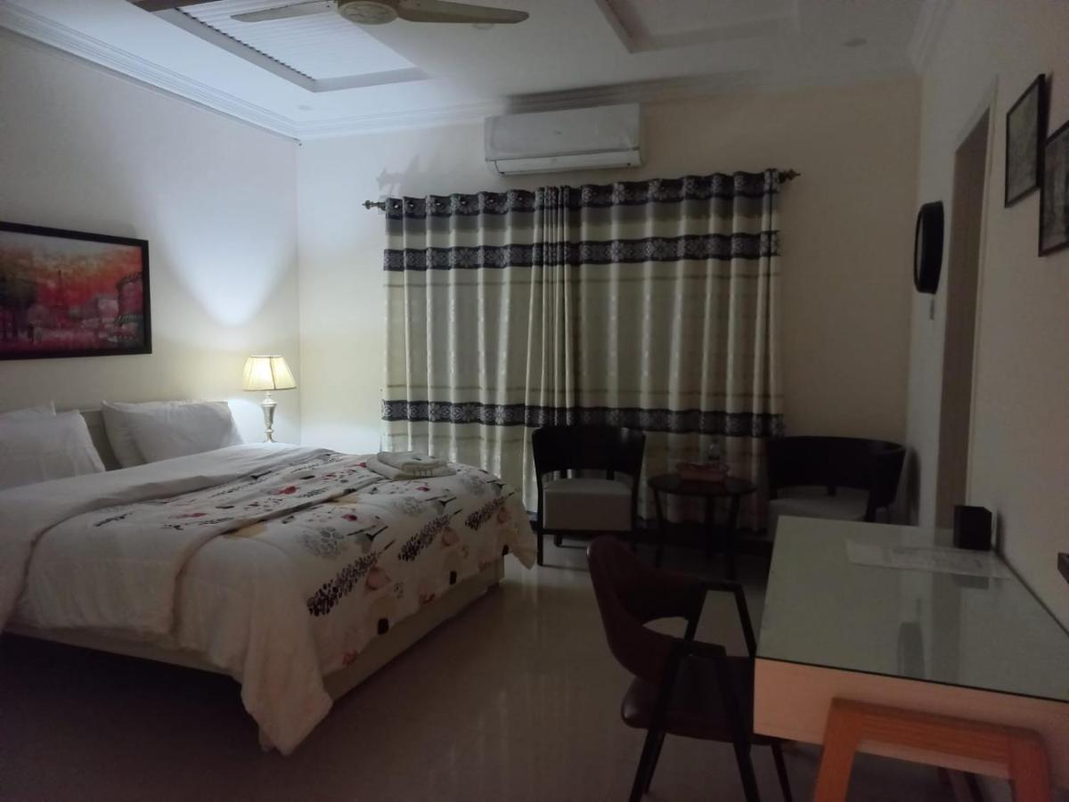 White House Residencia Hotel Rawalpindi Exterior photo